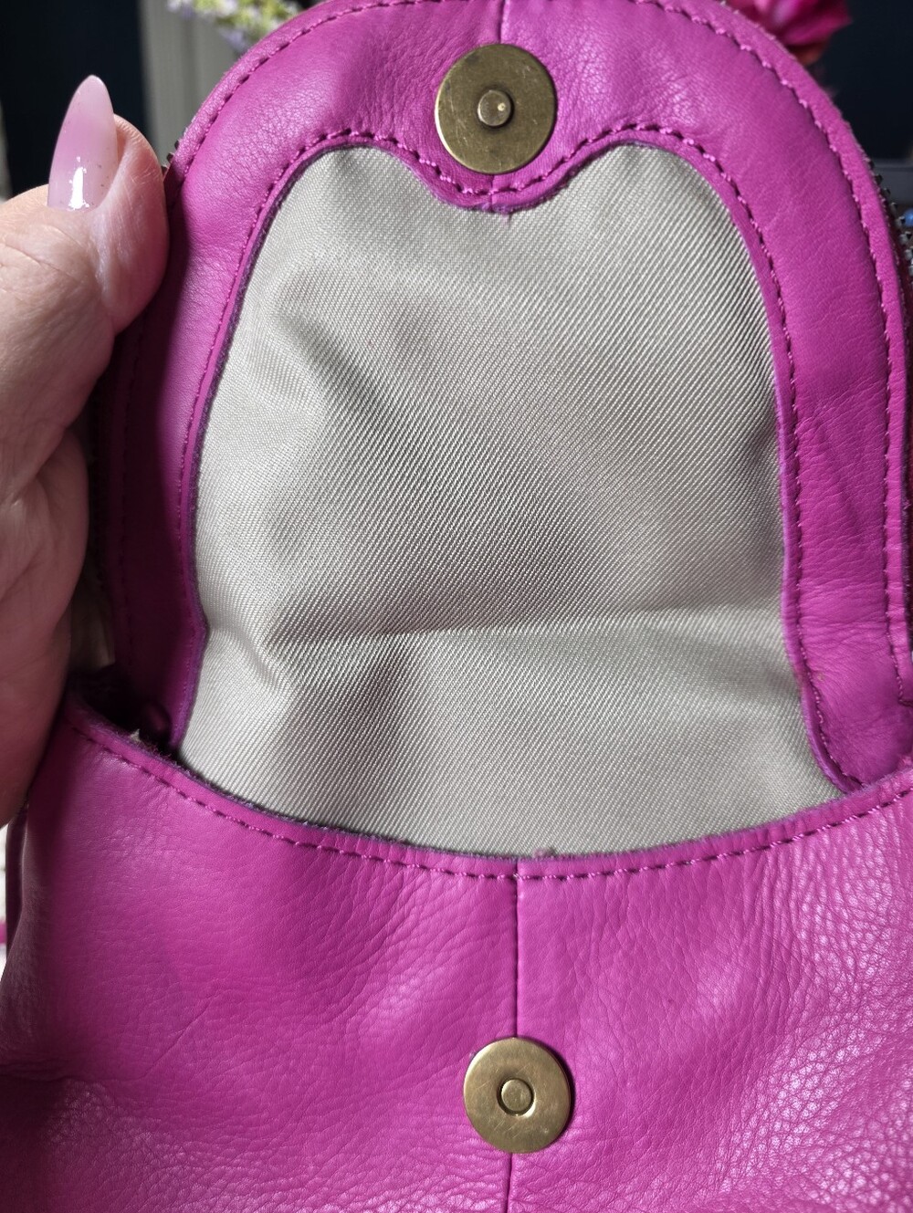 American Leather Co. Pink Leather Crossbody Bag - Picture 5 of 13